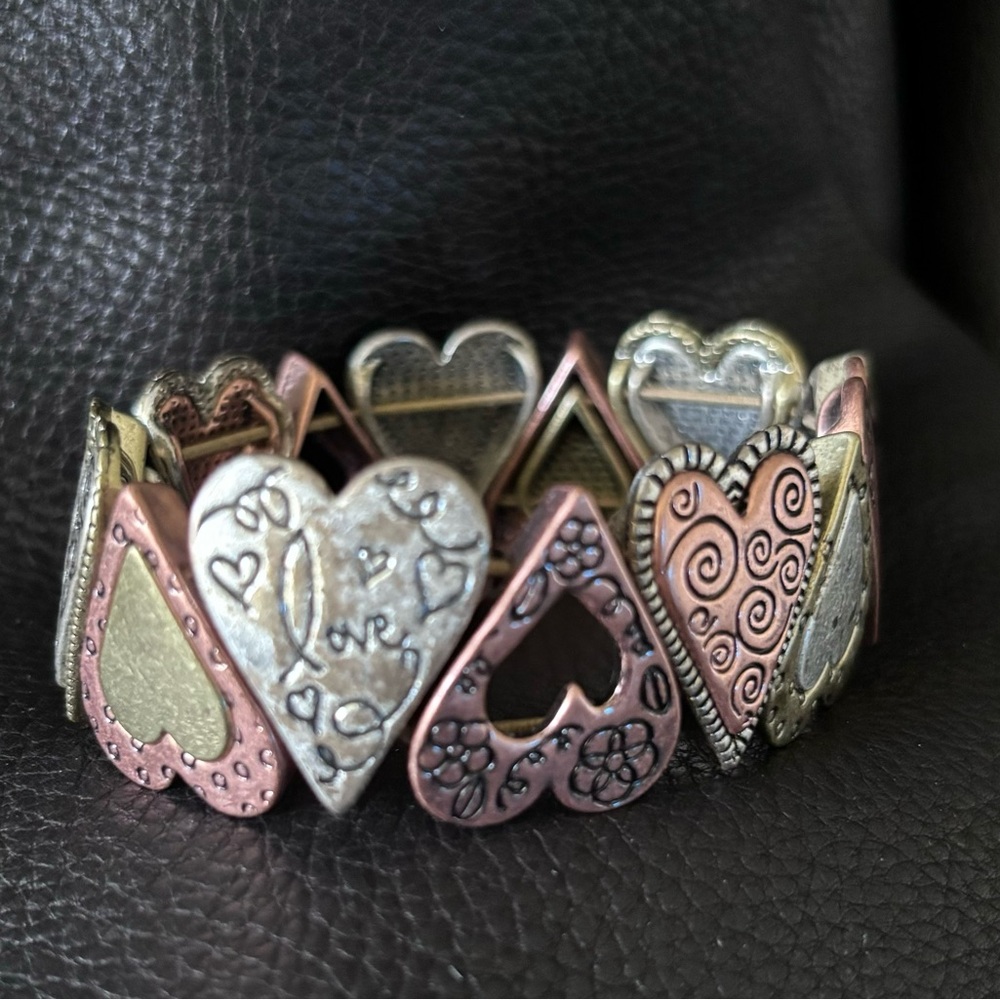 Lia Sophia “Daydreamer” Tri-Tone Stretch Bracelet
